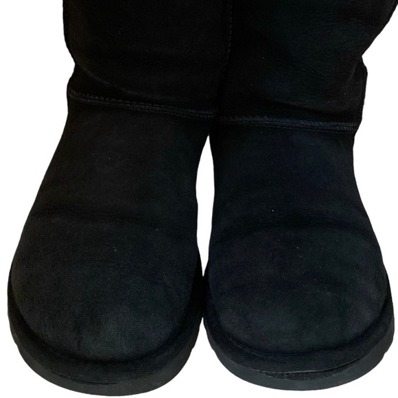 UGG Black Classic Short II #5825 Sheepskin Boots Size 6 - Picture 12 of 14